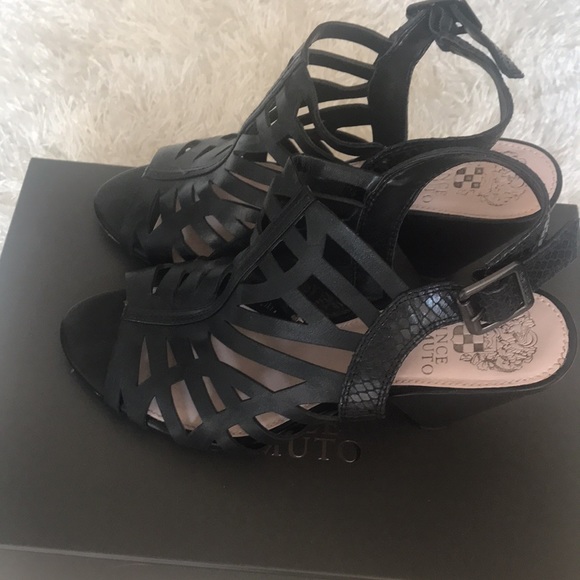 Vince Camuto black leather sandals. Size 8. - Picture 2 of 5